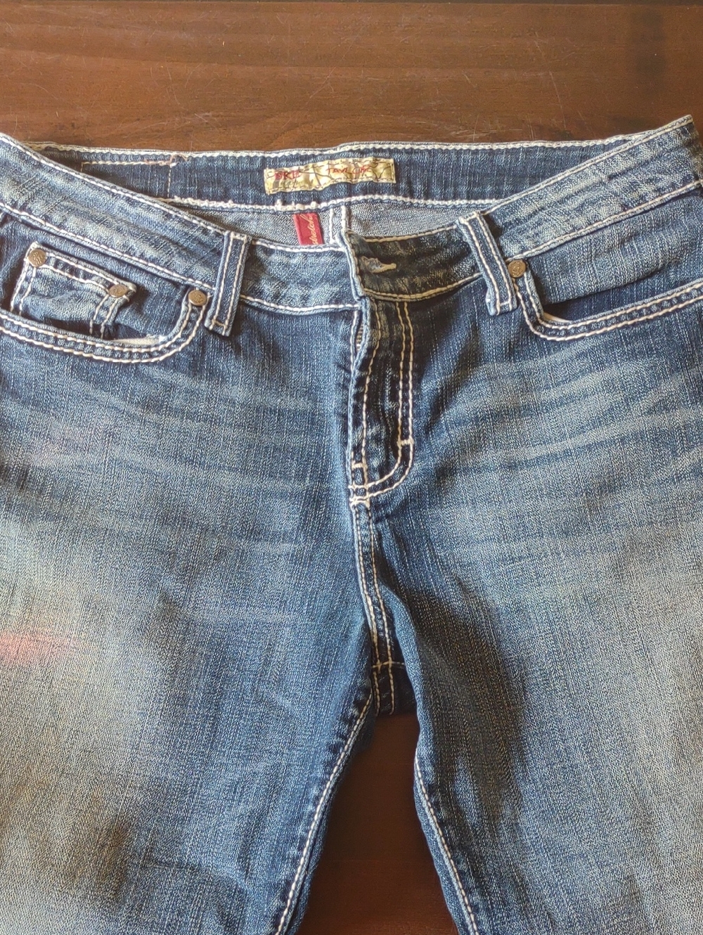 BKE Women's Cropped Jeans in Light Blue Wash